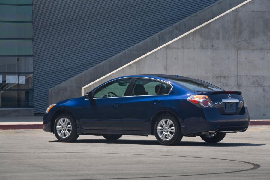  Nissan Altima 2010 года  (фото 47 из 53)